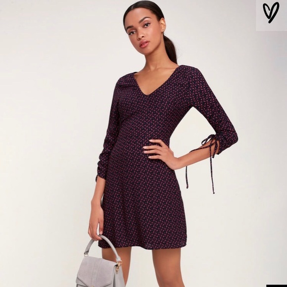 Lulus Dresses & Skirts - Lulu’s 3/4 sleeve floral print dress!